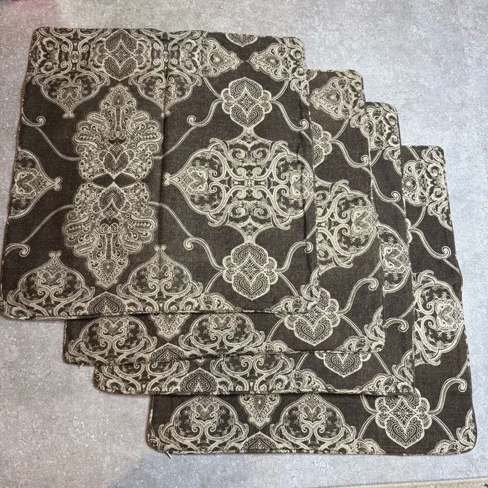Set of 4 Pottery Barn Alana Brown Paisley Pillow Case Shams 24x24